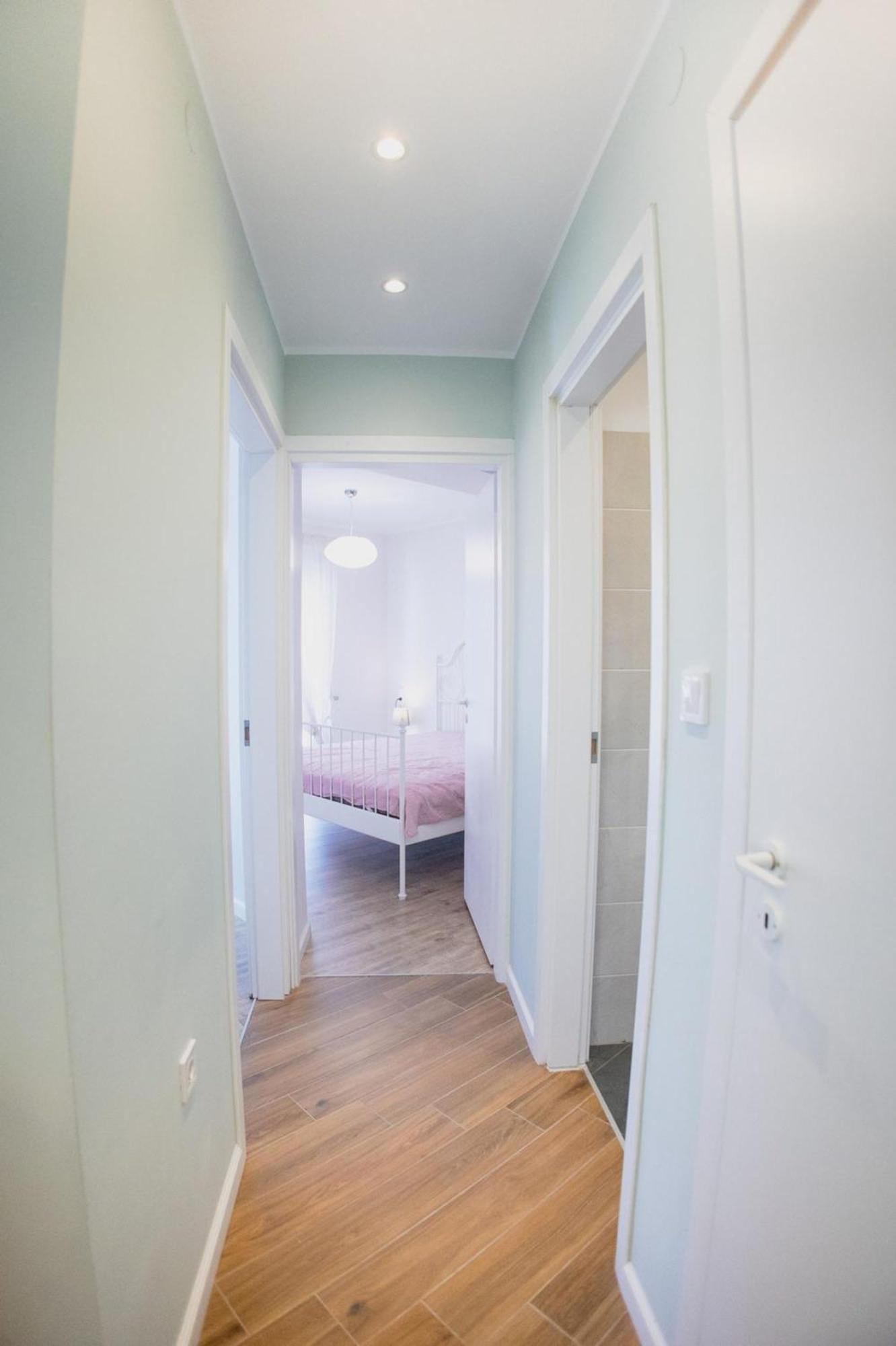 Valentini's Uptown Flat Apartment