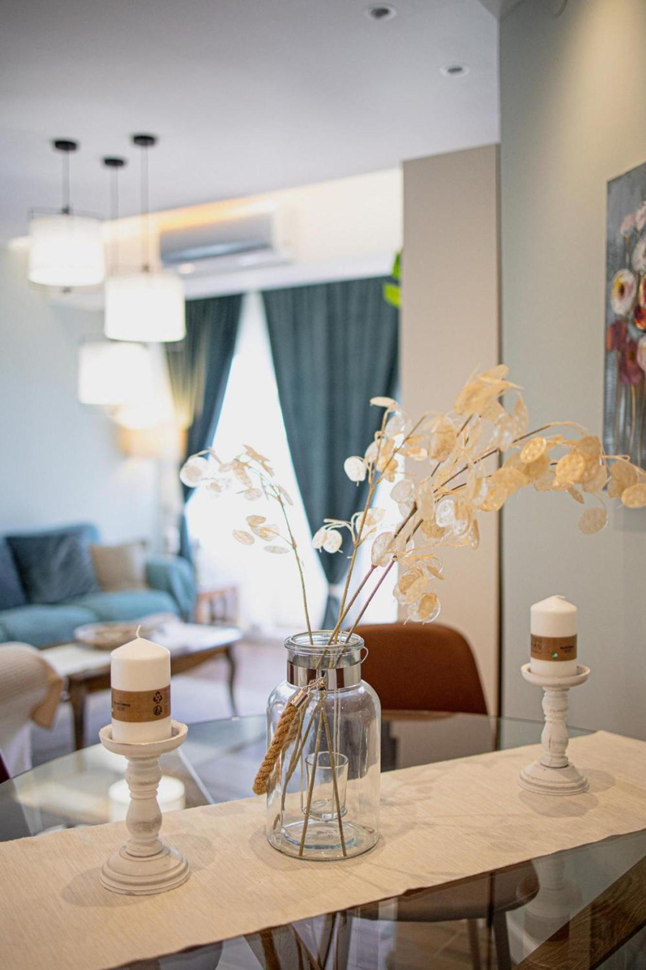 Valentini's Uptown Flat * Volos
