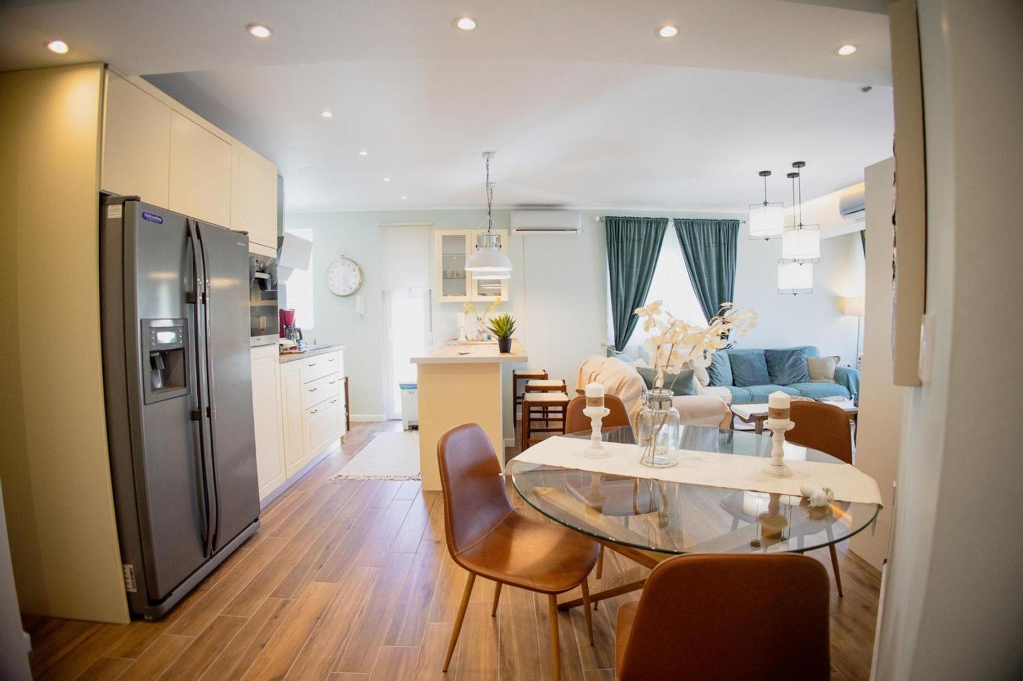 Valentini's Uptown Flat *