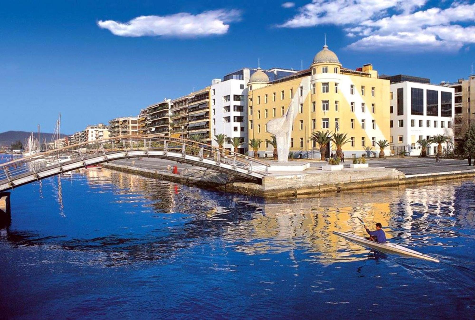 Valentini's Uptown Flat * Volos